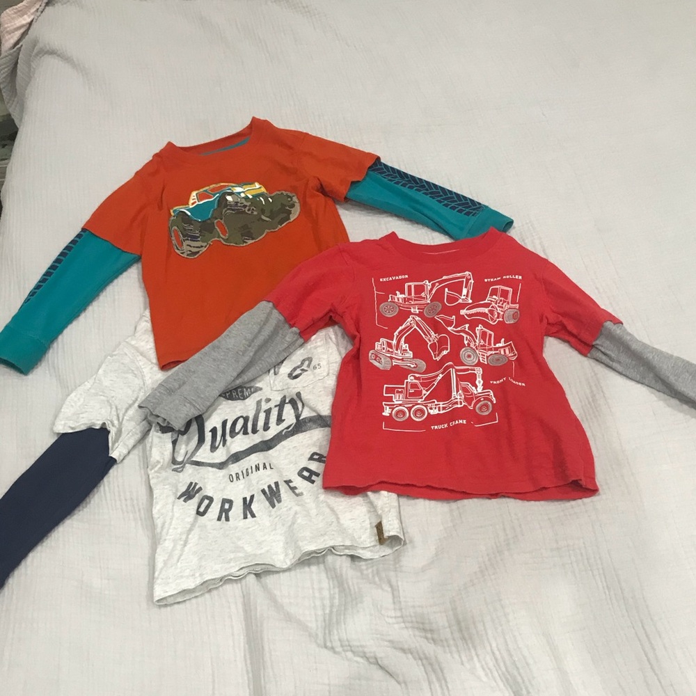 Boys 3pcs long sleeve shirt bundle. Size 4T